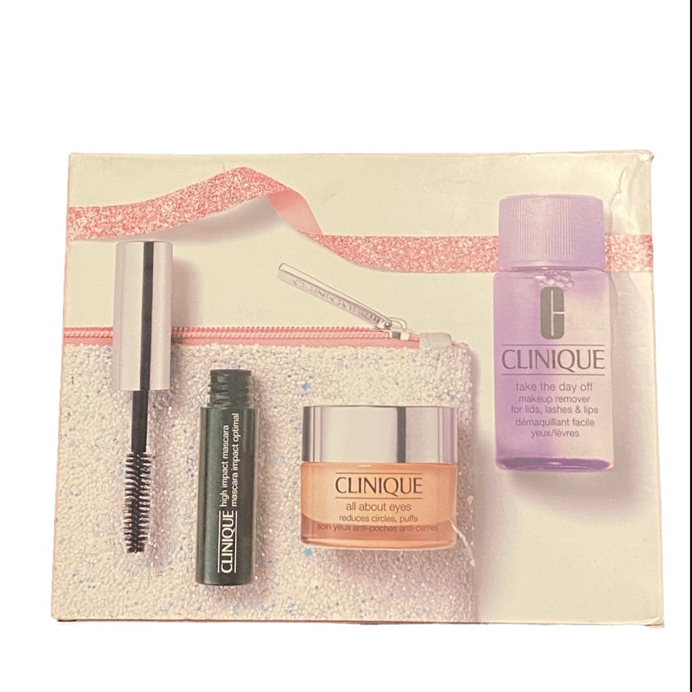 Clinique works on Hydrating Eyes. Dm for any Questions